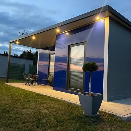 Nad Malowniczym Stawem / Raj Dla Wedkarzy / Mazury